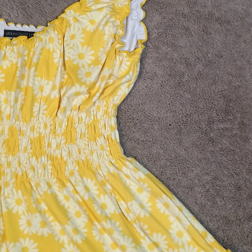 Urban Outfitters/Lizzy Mini Dress/Womens Small/Yellow/Boho Floral Smocked - Picture 7 of 9